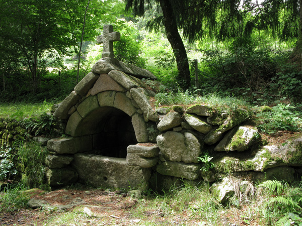 http://www.constanzapiaggio.com/web/new/files/gimgs/9_fountain-40x30.jpg